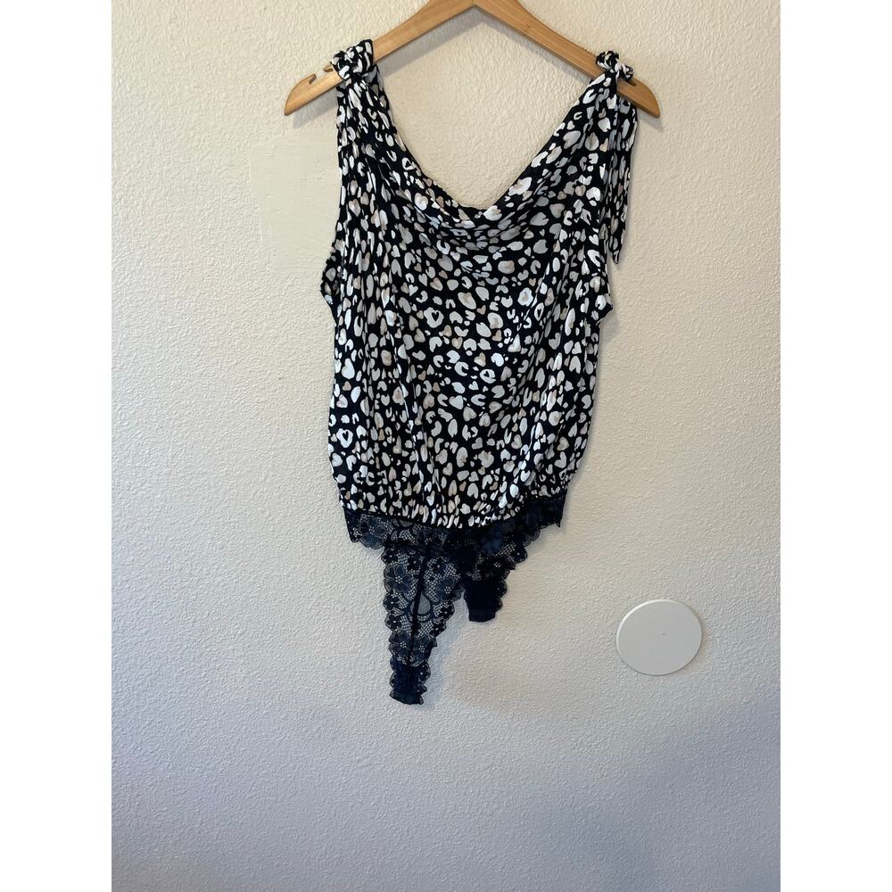 Free People Bare It All Bodysuit Black & White Combo Draped Back V Neck Medium - Picture 4 of 15